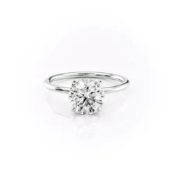The Crown Kamellie Set Moissanite With A 1.0 Carat
