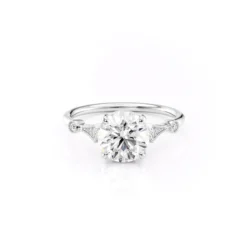 The Amber Set Moissanite With A 1.0 Carat