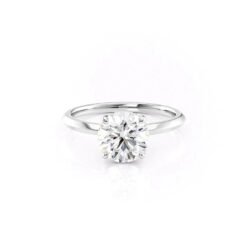 The Razor Kamellie Set Moissanite With A 1.0 Carat