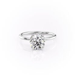The Sandra Set Moissanite With A 1.0 Carat