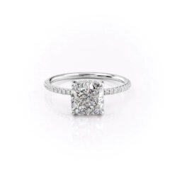The Pave Crown Kamellie Set With A 1.0 Carat