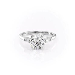 The Liv Set Moissanite With A 1.0 Carat