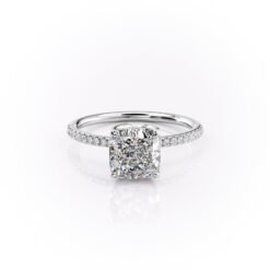 The Pave Lisa Set With A 1.0 Carat